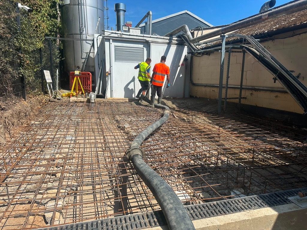 Ground Line Readymix Concrete Pumping Pipeline in Action Bedford